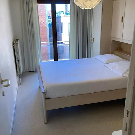 Center De Block A3 *